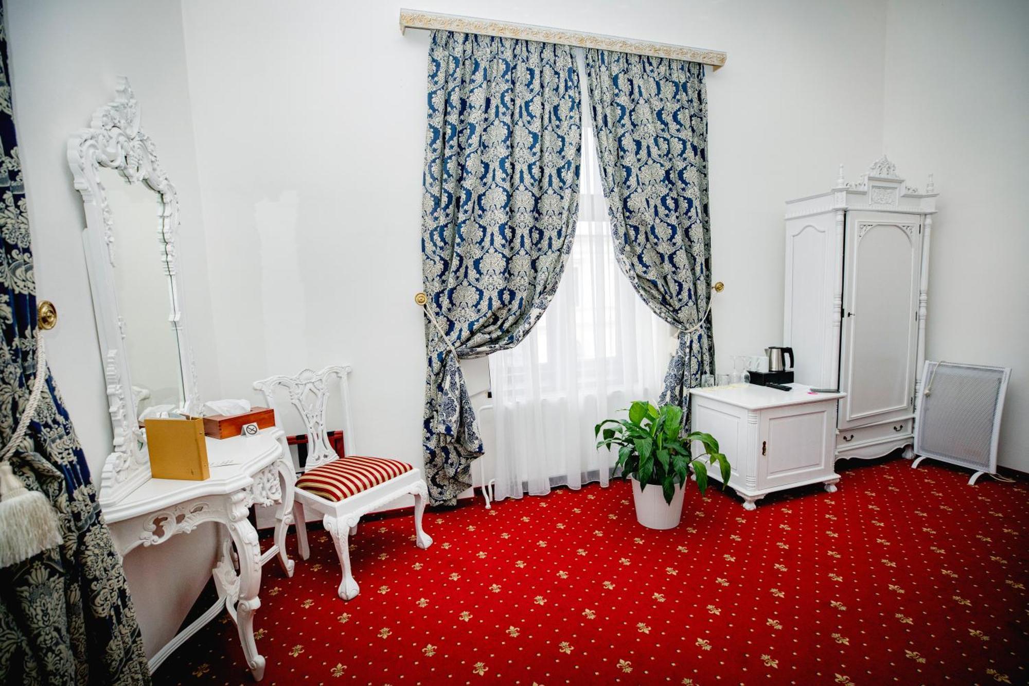 Zamek Wichterle - Hotel A Pivni Lazne Slavicin Εξωτερικό φωτογραφία